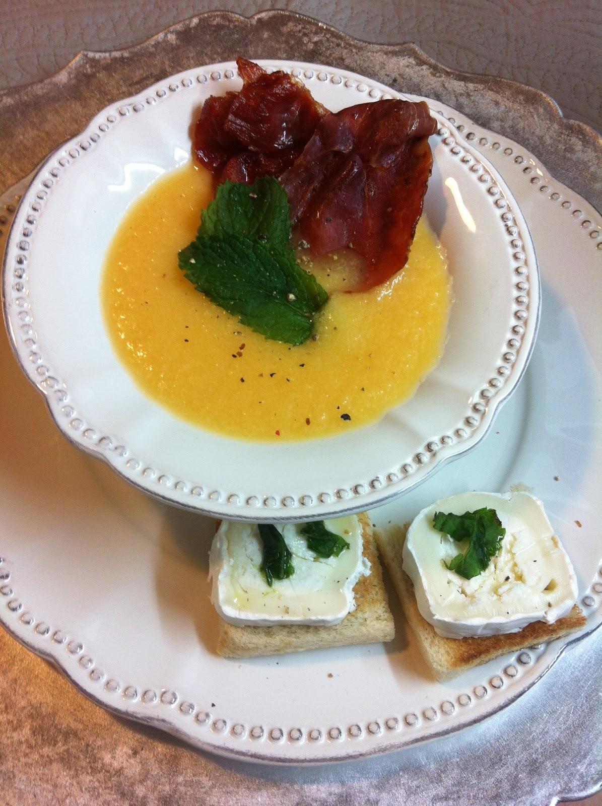 Sopa De Melón Con Crujiente De Jamón Sopa De Melón Con Crujiente De Jamón