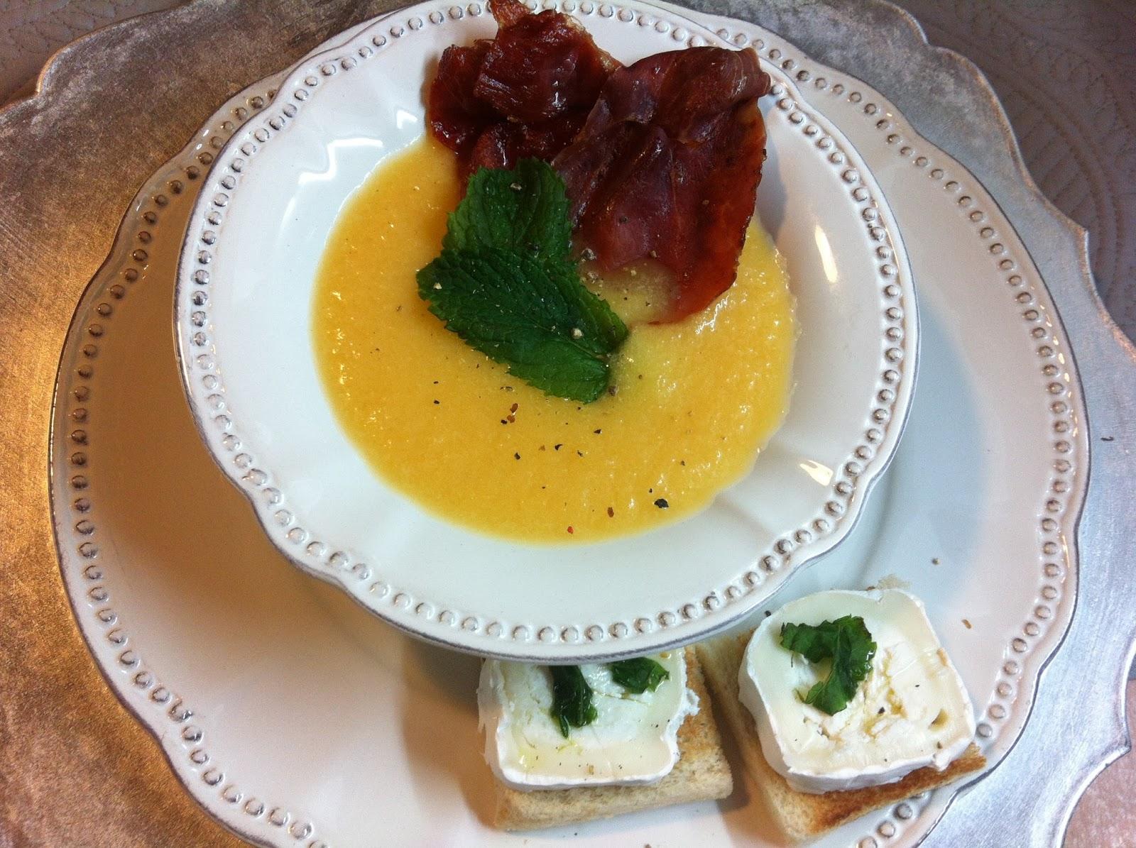 Sopa De Melón Con Crujiente De Jamón Sopa De Melón Con Crujiente De Jamón