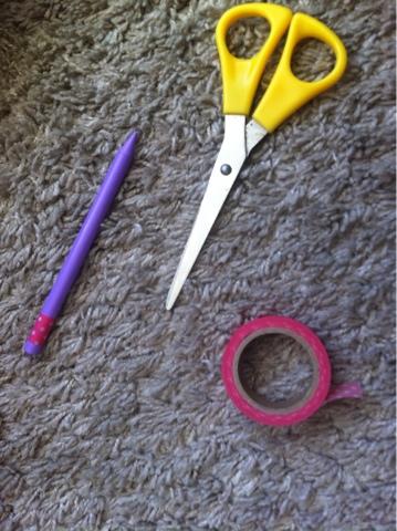 DIY: Marcando el material escolar con washi tape...vuelta al cole