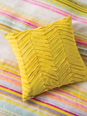 Renueva tu casa con nuevos textiles y complementos. Renueva tu casa con nuevos textiles y complementos.