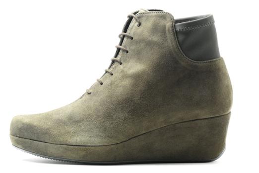 Botines de ante verde de Audley de su nueva colección de otoño Botines de ante verde de Audley de su nueva colección de otoño