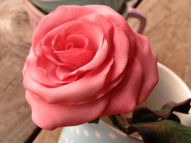 Rosa de fondant... Rosa de fondant...