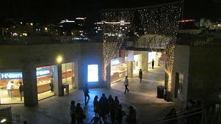 Caminar, rezar, y comprar en Israel Caminar, rezar, y comprar en Israel