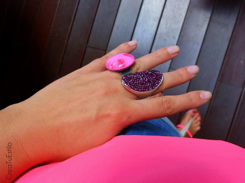 Moda: Look con shorts vaqueros y camisa rosa fluor Moda Look con shorts vaqueros y camisa rosa fluor (5)