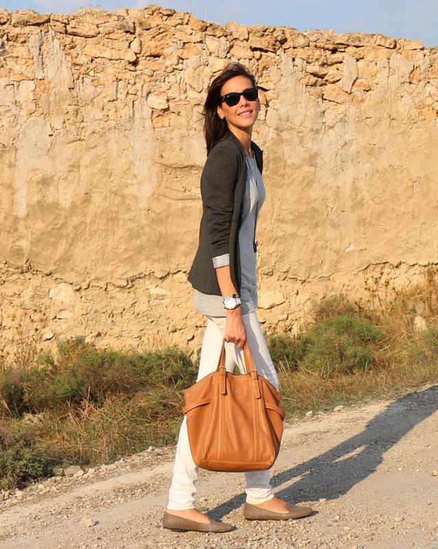 Blanco + Gris + Camel Image Hosted by ImageShack.us