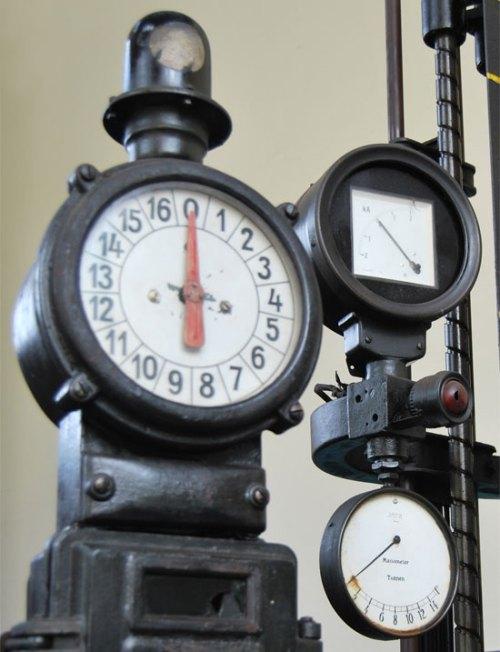 Final del descanso y puesta en marcha de la maquinaria maquinaria