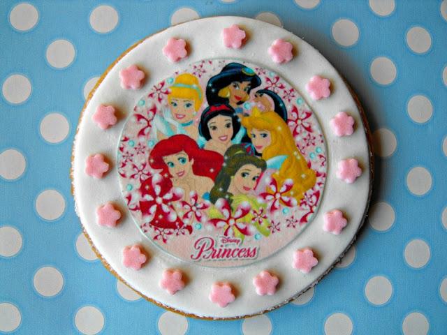 Galletas, piruletas y cupcakes de princesas disney con papel de azúcar y chocotransfer
