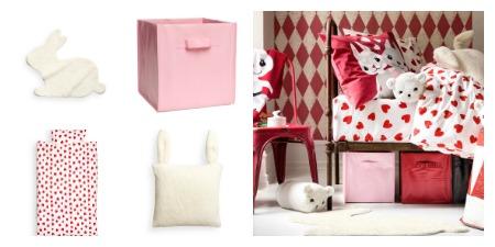 Waiting for H&M; Home pic2