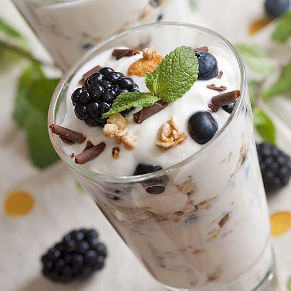 5433-yogur-con-cereales-y-arandanos-desayuno-equilibrado