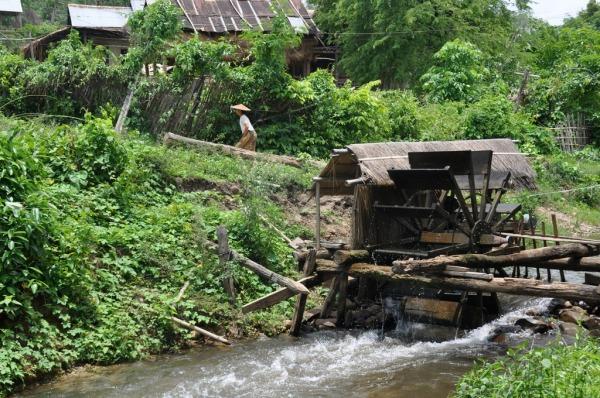 DSC_0105 Viendo la vida pasar desde Hsipaw