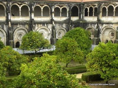 PORTUGAL: ESCAPADA A COIMBRA Y ALCOBAÇA PORTUGAL: ESCAPADA A COIMBRA Y ALCOBAÇA