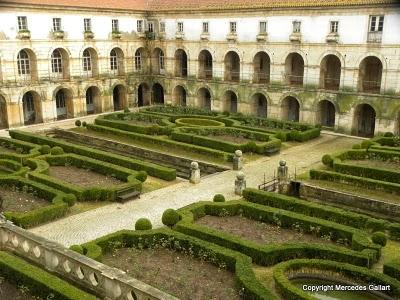 PORTUGAL: ESCAPADA A COIMBRA Y ALCOBAÇA PORTUGAL: ESCAPADA A COIMBRA Y ALCOBAÇA