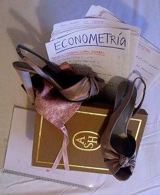 Heels & economy (By Clotílde V.S)