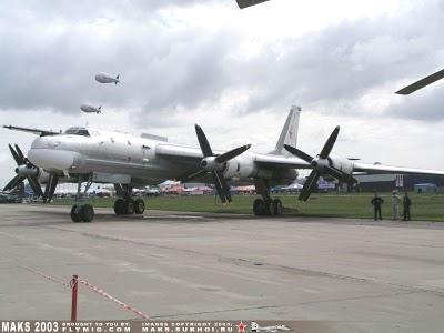 -TUPOLEV TU-95-BOMBARDERO-1956-