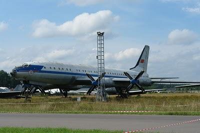 -Avion TUPOLEV  TU-114 ROSSIYA-1968-