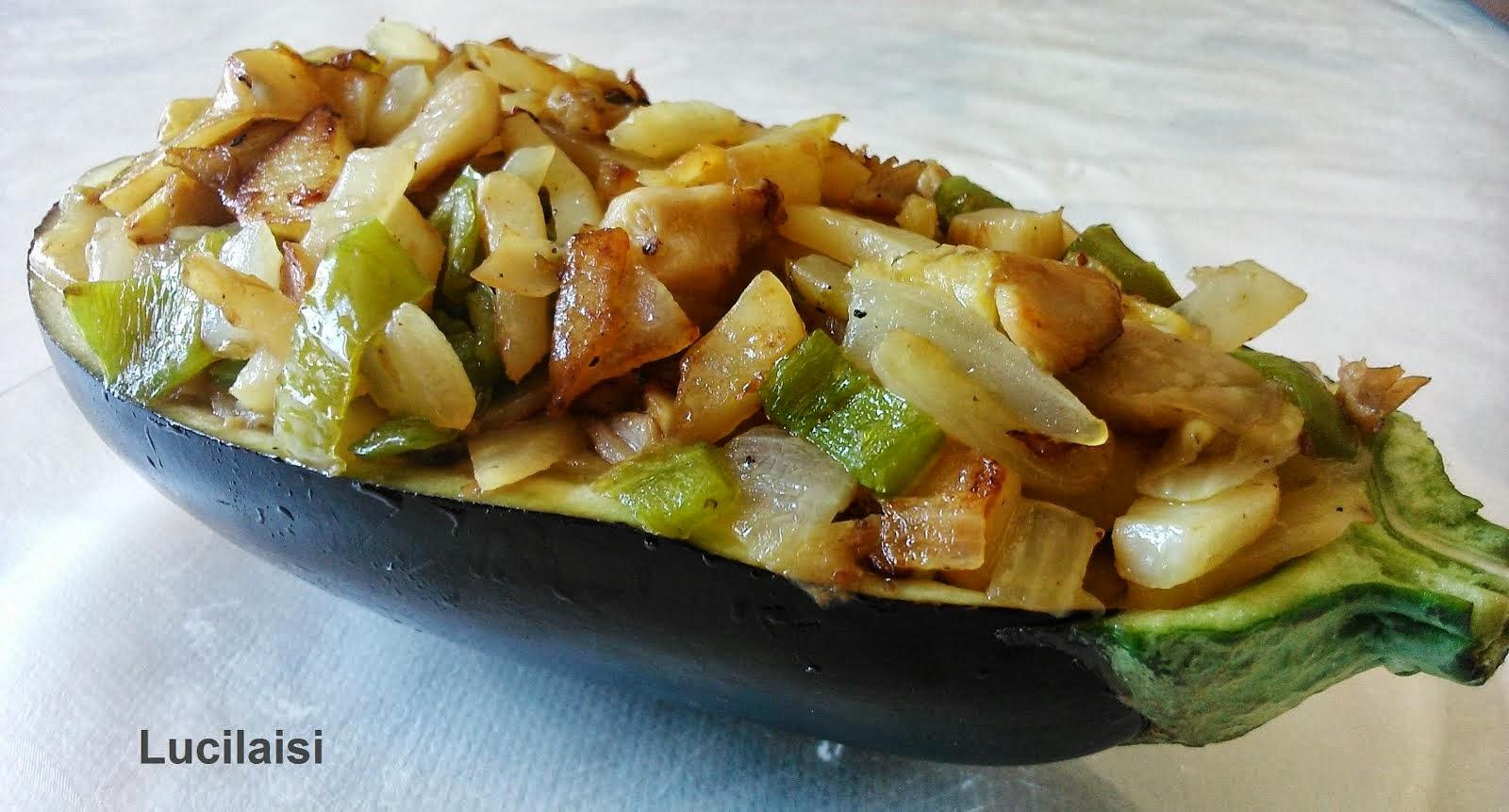 Berenjenas rellenas con setas, pimiento y cebolla Berenjenas rellenas con setas, pimiento y cebolla