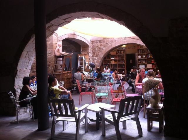 Espai Mescladís, una terraza en la que se cocinan oportunidades. Restaurante Espai Mescladís