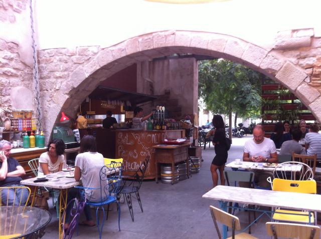 Espai Mescladís, una terraza en la que se cocinan oportunidades. Espai Mescladís