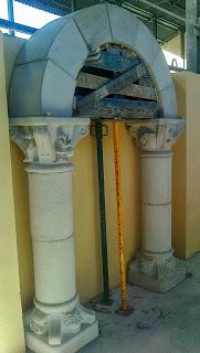 MONTAJE DE ARCO ROMÁNICO MONTAJE DE ARCO ROMÁNICO