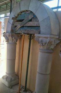 MONTAJE DE ARCO ROMÁNICO MONTAJE DE ARCO ROMÁNICO