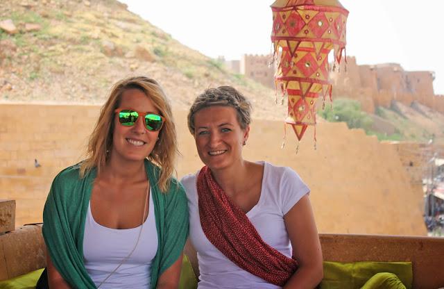 Pantalón estilo pijama en India Pantalón estilo pijama en India