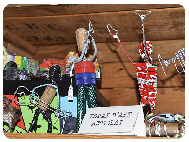 Cómo mola este sitio! Més que Nou Cómo mola este sitio! Més que Nou