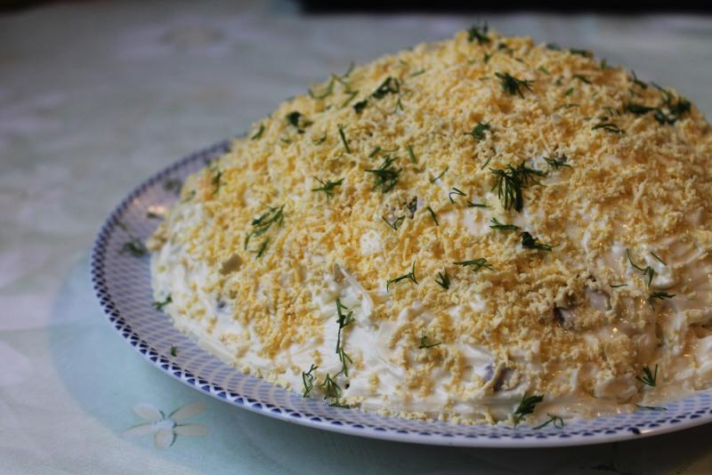 Ensalada con pollo, pepino, champiñones y queso IMG_6602