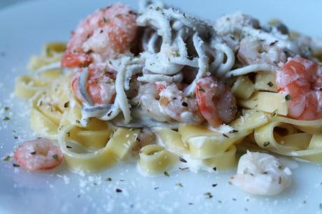 Pasta con gambas y gulas al ajillo IMG_6524