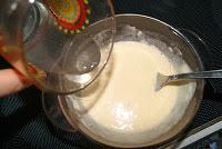 Confit de Pato Encebollado con Tempura de Calabacin Confit de Pato Encebollado con Tempura de Calabacin