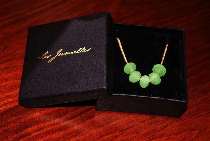 LES JUMELLESCon notorias apariciones en blogs vinculados ... LES JUMELLESCon notorias apariciones en blogs vinculados ...