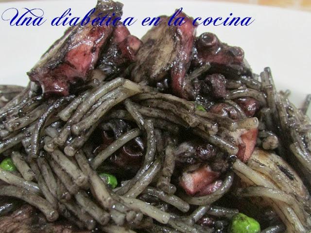 Fideos negros con pulpo y su conteo de las distintas raciones Fideos negros con pulpo y su conteo de las distintas raciones