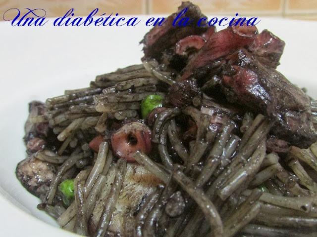 Fideos negros con pulpo y su conteo de las distintas raciones Fideos negros con pulpo y su conteo de las distintas raciones