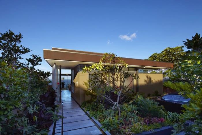 Contemporary house Contemporary house