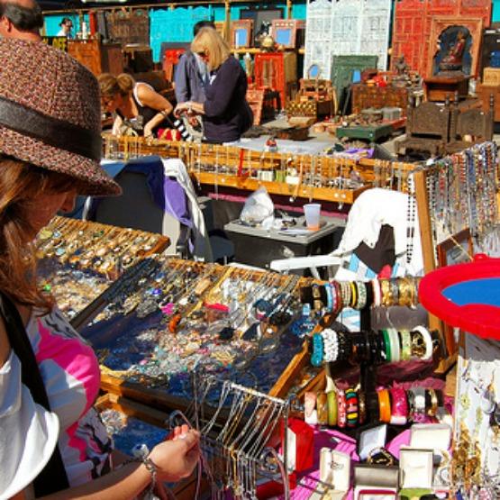 Hell’s Kitchn Flea Market 3208225004_aefde72932