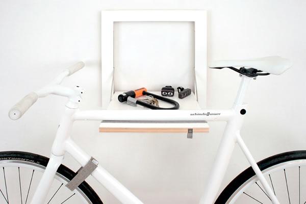Slit Bike Rack :: colgar la bici de un estante Slit Bike Rack :: colgar la bici de un estante