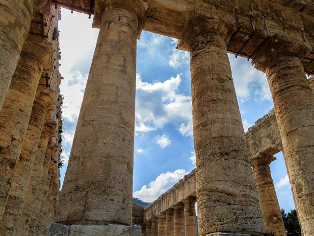 SICILA mágica siempre ! Taormina , una perla siciliana... una perla natural que maravilla