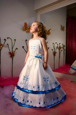 VESTIDOS DE PRIMERA COMUNIÓN PARA NIÑAS VESTIDOS DE PRIMERA COMUNIÓN PARA NIÑAS