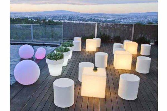 Iluminar con los muebles Muebles con luz