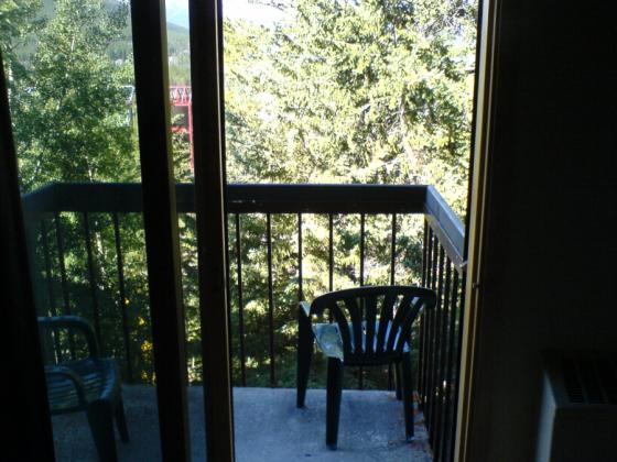 Mesitas plegables, un auxiliar básico Balcón