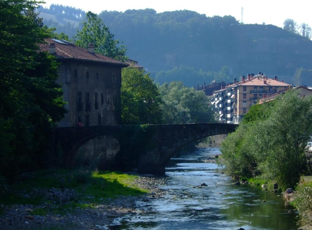 Vasconia en dos ruedas: Vergara – El Deva a su paso por el