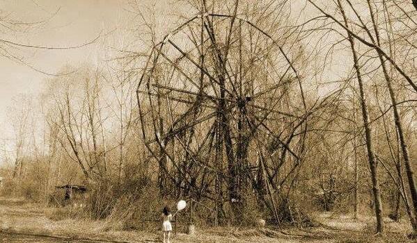 Haikyo, turismo en lugares abandonados Abandoned Ferris Wheel
