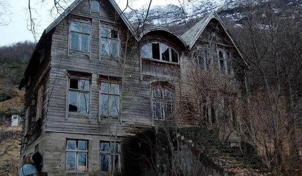 Haikyo, turismo en lugares abandonados BSsRsJmCMAEcdaV