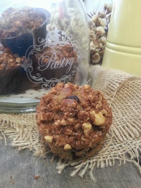 Plátano y Chocolate Muffins chip con avellanas Crumb Topping Plátano y Chocolate Muffins chip con avellanas Crumb Topping