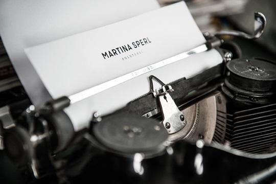 Identidad Martina Sperl Martina Sperl branding tapiceria
