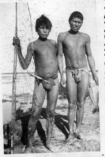 Aborigenes Argentinos:  a los Tobas se les considera una de las más importantes etnias del grupo llamado guaycurú.
