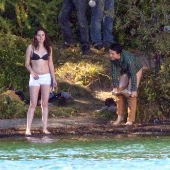 Kristen Stewart y Juliette Binoche frescas y felices Kristen Stewart y Juliette Binoche frescas y felices