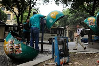 En Brasil, la policía azota a maestros y forja flagrante