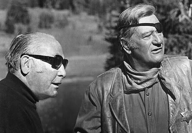 Hal B. Wallis con John Wayne Hal B. Wallis con John Wayne