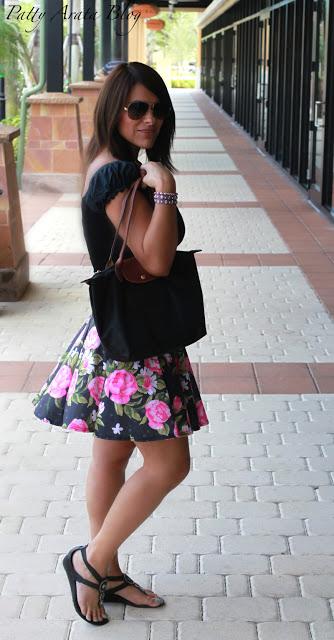 Mis looks - Casual para el verano - Falda floreada Mis looks - Casual para el verano - Falda floreada