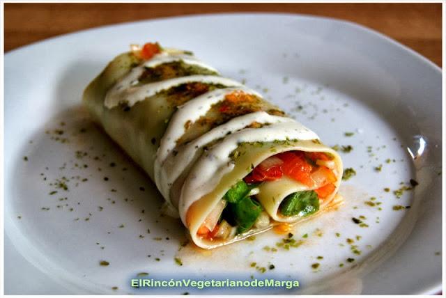 Canelón frío con tomate, rúcula y vinagreta de albahaca